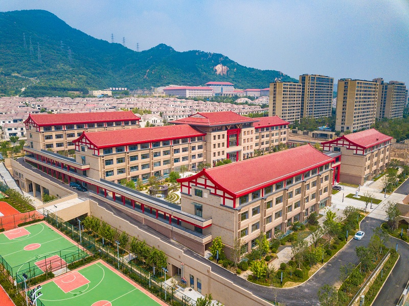 8-青島市實驗中學(xué)2.jpg